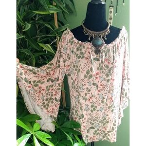 Time and Tru Bell Floral Print Bell Sleeve Swoop neck Top